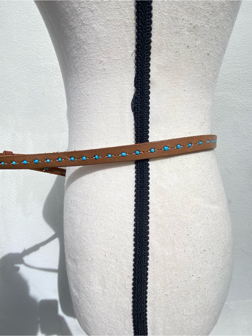 Tan & Turquoise Bead Genuine Leather Skinny Belt Size XL - Picture 5 of 6